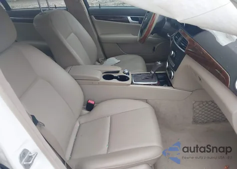 2013 Mercedes-Benz C 300 Luxury 4Matic from USA, damaged, VIN WDDGF8AB8DA882584